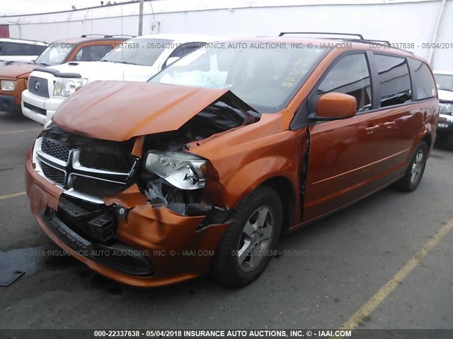 2D4RN3DGXBR667459 - 2011 DODGE GRAND CARAVAN MAINSTREET ORANGE photo 2