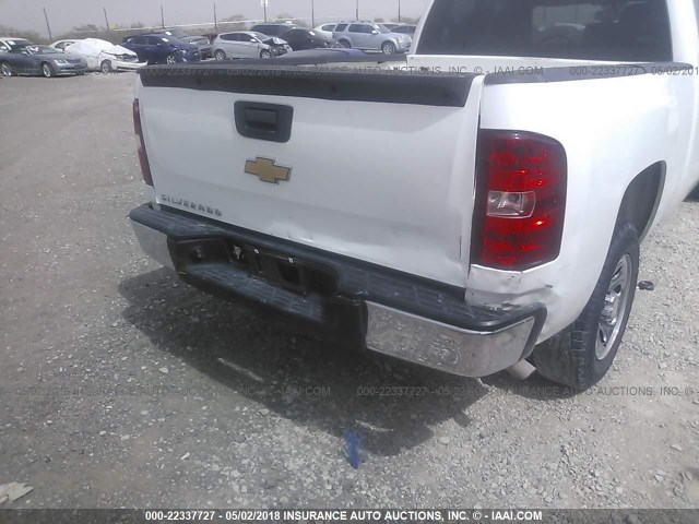 1GCEC19XX7Z653380 - 2007 CHEVROLET SILVERADO C1500 CLASSIC WHITE photo 6
