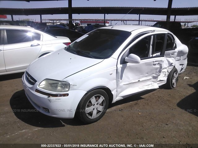KL1TD56686B640181 - 2006 CHEVROLET AVEO LS WHITE photo 2