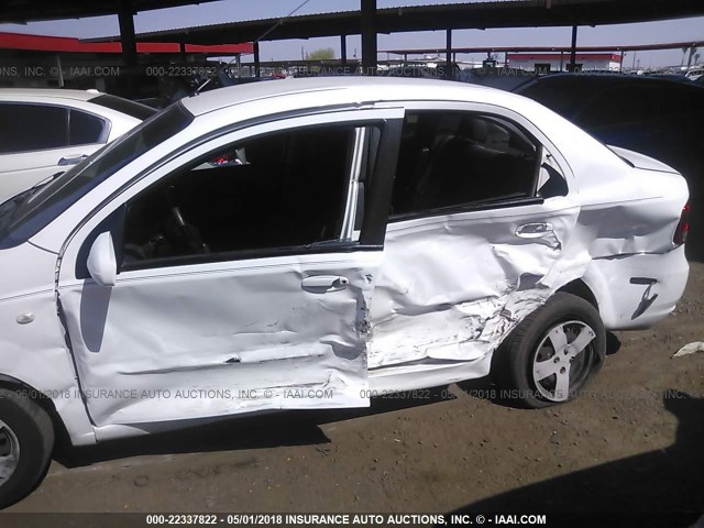 KL1TD56686B640181 - 2006 CHEVROLET AVEO LS WHITE photo 6
