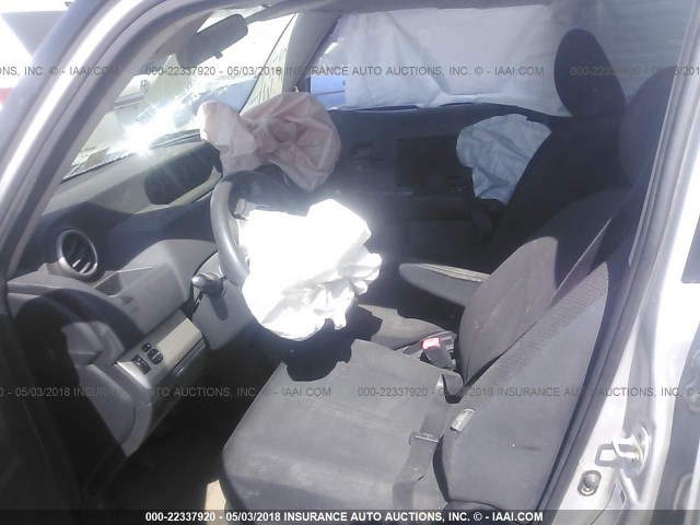 JTLKE50E991084124 - 2009 TOYOTA SCION XB SILVER photo 5