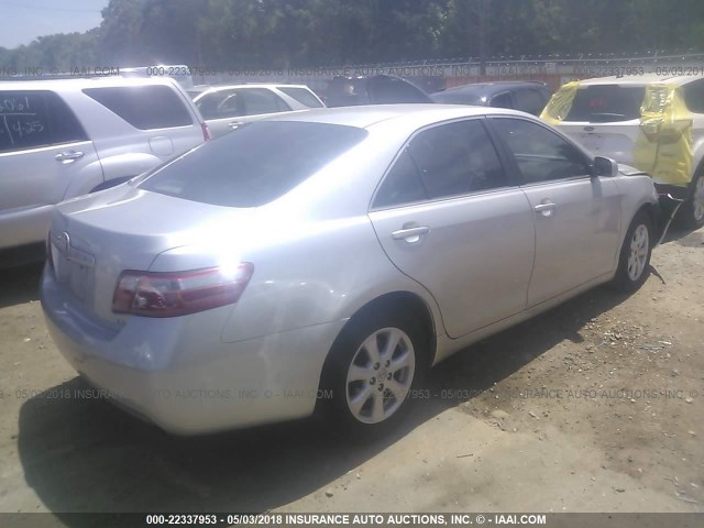 4T1BE46K29U409998 - 2009 TOYOTA CAMRY SE/LE/XLE SILVER photo 4