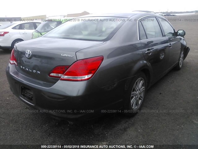 4T1BK36BX5U015680 - 2005 TOYOTA AVALON XL/XLS/TOURING/LIMITED GRAY photo 4