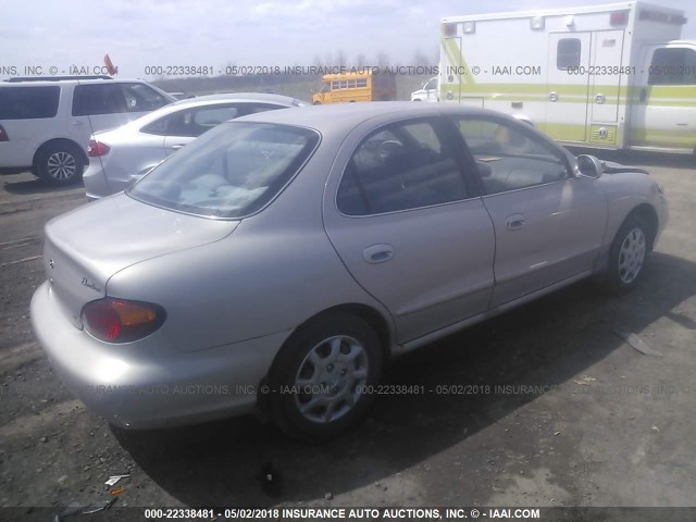 KMHJF35F1YU000056 - 2000 HYUNDAI ELANTRA GLS SILVER photo 4