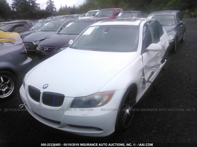 WBAVC73537KP35001 - 2007 BMW 328 XI SULEV WHITE photo 2