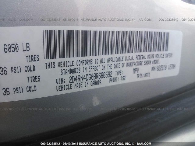 2D4RN4DG0BR686592 - 2011 DODGE GRAND CARAVAN EXPRESS SILVER photo 9