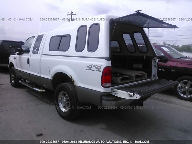 1FTNX21LX2EA57480 - 2002 FORD F250 SUPER DUTY WHITE photo 3