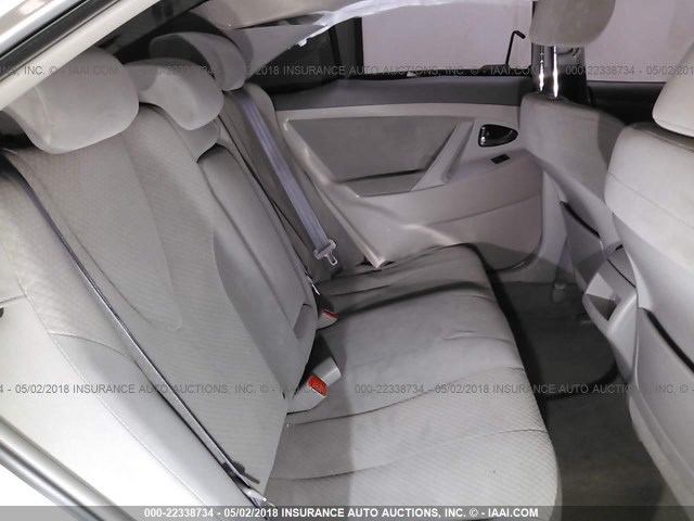 4T4BE46K49R071817 - 2009 TOYOTA CAMRY SE/LE/XLE SILVER photo 8