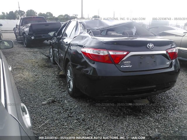 4T1BF1FK9FU030021 - 2015 TOYOTA CAMRY LE/XLE/SE/XSE BLACK photo 3