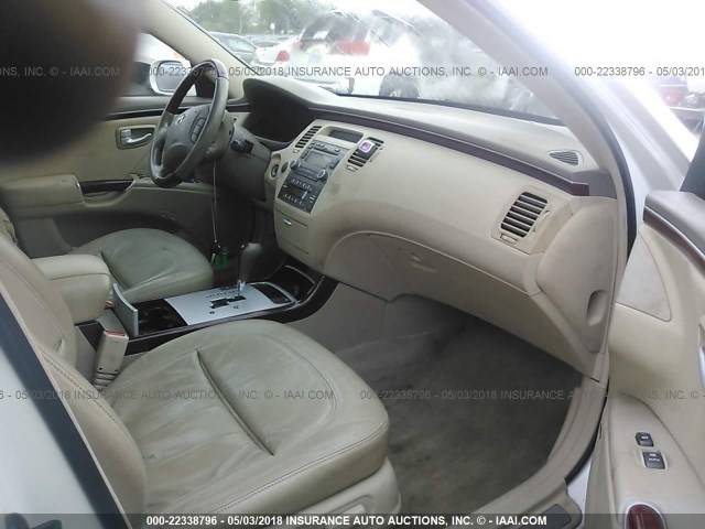 KMHFC46F38A251939 - 2008 HYUNDAI AZERA SE/LIMITED WHITE photo 5