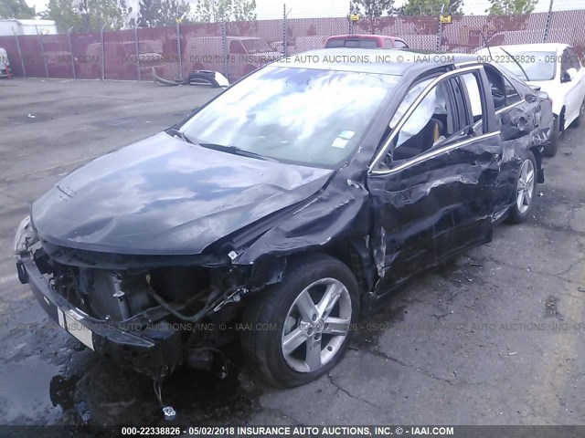 4T1BF1FK7EU422705 - 2014 TOYOTA CAMRY L/SE/LE/XLE 黑色 照片 2