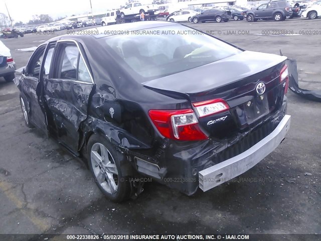 4T1BF1FK7EU422705 - 2014 TOYOTA CAMRY L/SE/LE/XLE 黑色 照片 3