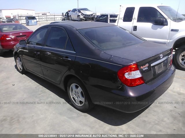 4T1BF32K82U509929 - 2002 TOYOTA CAMRY LE/XLE/SE ნაცრისფერი ფოტო 3