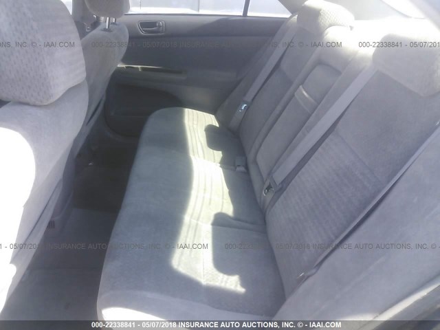 4T1BF32K82U509929 - 2002 TOYOTA CAMRY LE/XLE/SE ნაცრისფერი ფოტო 8