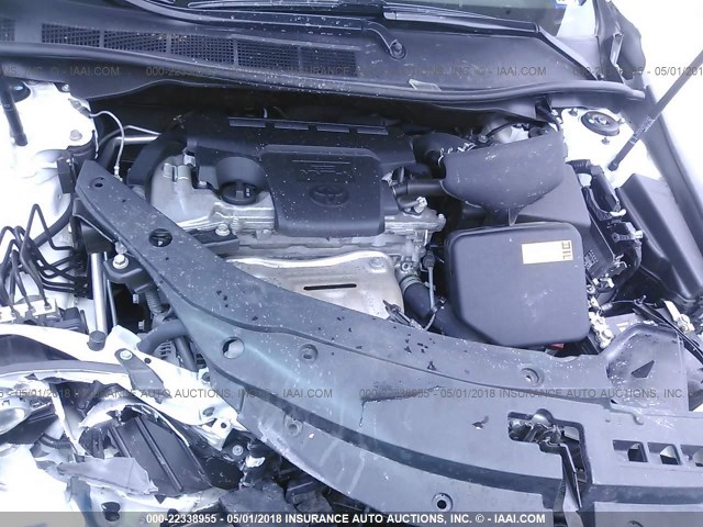 4T1BF1FK7FU056679 - 2015 TOYOTA CAMRY LE/XLE/SE/XSE WHITE photo 10
