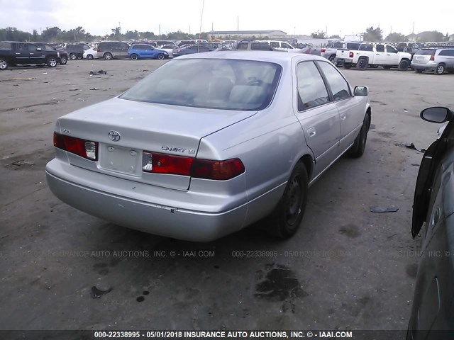 JT2BG22K1Y0410065 - 2000 TOYOTA CAMRY CE/LE/XLE 米色 照片 4