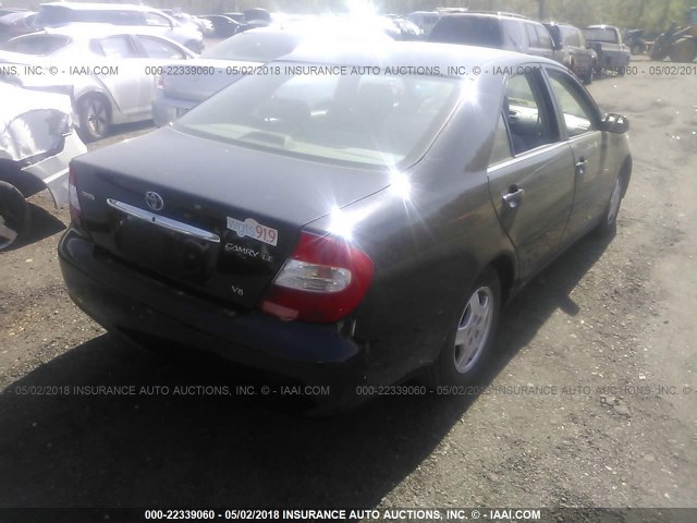4T1BF32K72U523918 - 2002 TOYOTA CAMRY LE/XLE/SE შავი ფოტო 4