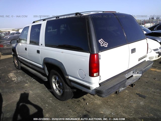 3GNFK16R1TG167779 - 1996 CHEVROLET SUBURBAN K1500 WHITE photo 3