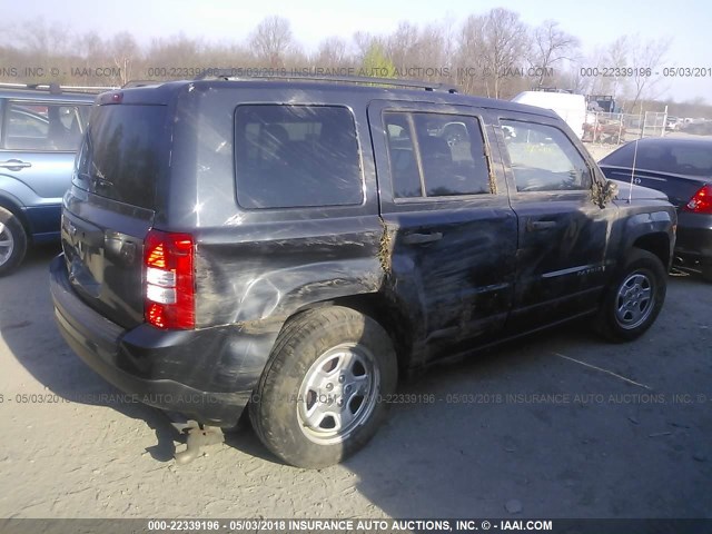 1C4NJPBA3ED522140 - 2014 JEEP PATRIOT SPORT GRAY photo 4