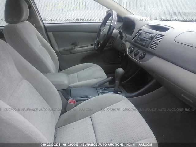 4T1BE32K64U864992 - 2004 TOYOTA CAMRY LE/XLE/SE 棕色 照片 5
