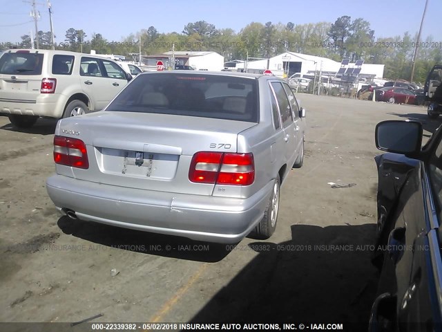 YV1LS61JXY2665581 - 2000 VOLVO S70 SE SILVER photo 4