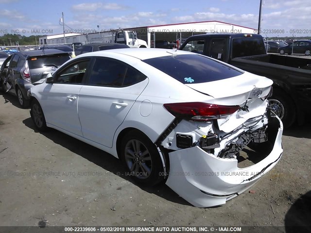 5NPD84LF5HH023967 - 2017 HYUNDAI ELANTRA SE/VALUE/LIMITED WHITE photo 3