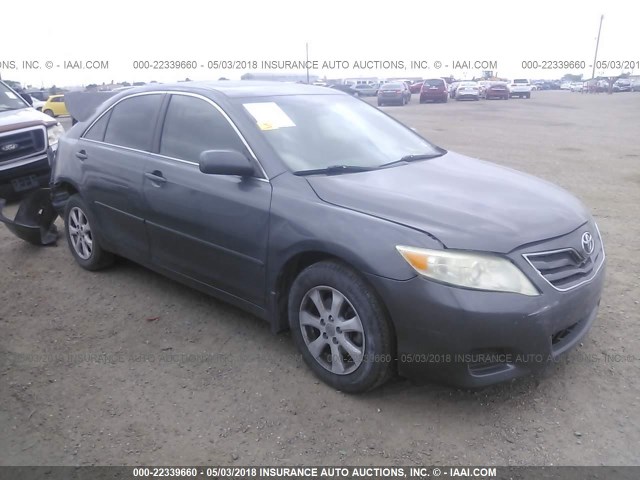 4T4BF3EK2AR087026 - 2010 TOYOTA CAMRY SE/LE/XLE GRAY photo 1