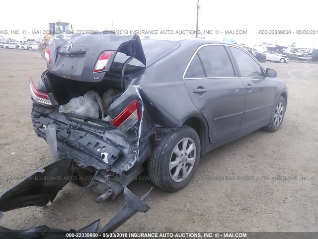 4T4BF3EK2AR087026 - 2010 TOYOTA CAMRY SE/LE/XLE GRAY photo 4