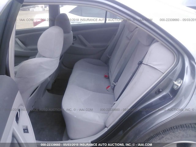 4T4BF3EK2AR087026 - 2010 TOYOTA CAMRY SE/LE/XLE GRAY photo 8