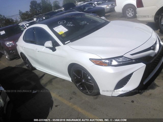 4T1BZ1HK3JU009002 - 2018 TOYOTA CAMRY XSE/XLE Ağ foto 1
