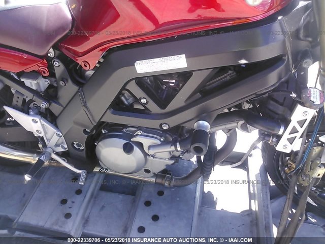 JS1VP53A452101504 - 2005 SUZUKI SV650 RED photo 8