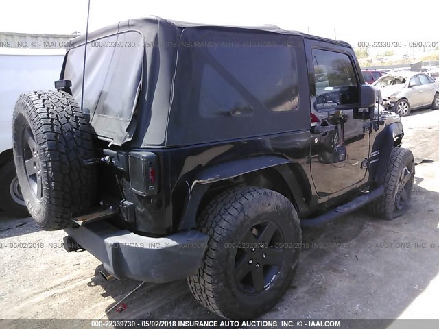 1J4AA2D11BL556880 - 2011 JEEP WRANGLER SPORT 黑色 照片 4