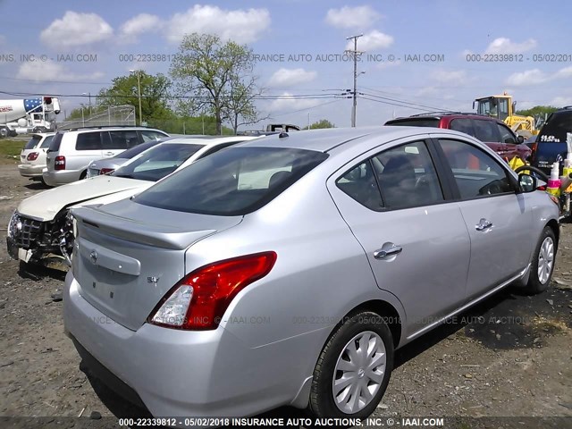 3N1CN7AP4HL899269 - 2017 NISSAN VERSA S/S PLUS/SV/SL SILVER photo 4