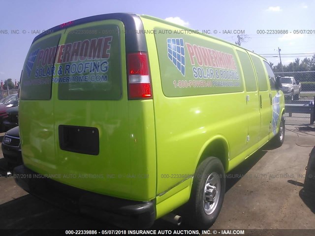 1GTW7BFG5H1137821 - 2017 GMC SAVANA G2500 GREEN photo 4