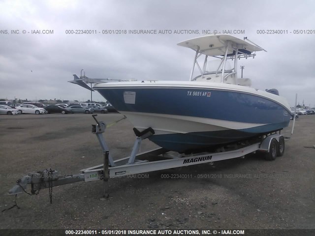 00000BWCE1004H607 - 2007 BOSTON WHALER 270 OUTRAG  BLUE photo 2