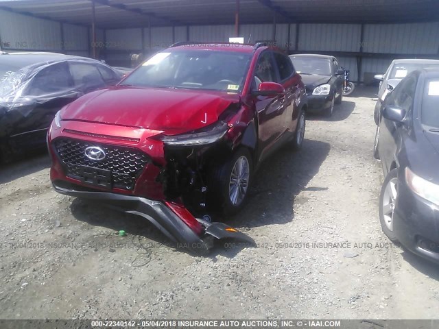 KM8K22AA6JU070422 - 2018 HYUNDAI KONA SEL MAROON photo 2