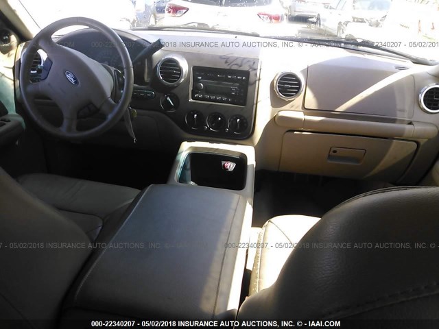 1FMPU16L14LB64786 - 2004 FORD EXPEDITION XLT ლურჯი ფოტო 5