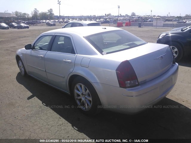 2C3KA53G27H634190 - 2007 CHRYSLER 300 TOURING SILVER photo 3