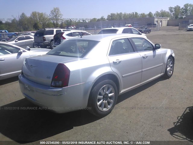 2C3KA53G27H634190 - 2007 CHRYSLER 300 TOURING SILVER photo 4