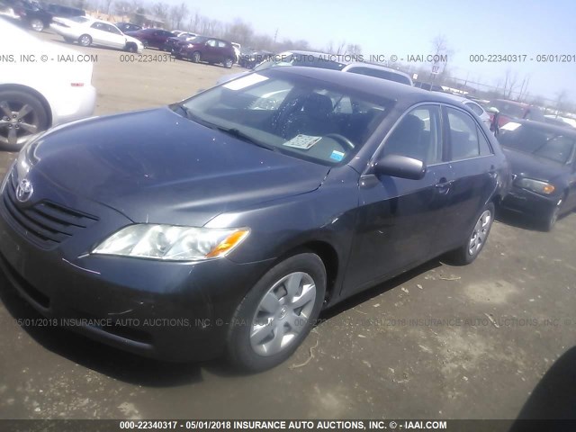 4T1BE46K39U828149 - 2009 TOYOTA CAMRY SE/LE/XLE GRAY photo 2