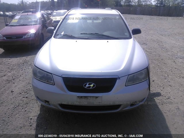 5NPEU46F56H068898 - 2006 HYUNDAI SONATA GLS/LX SILVER photo 6