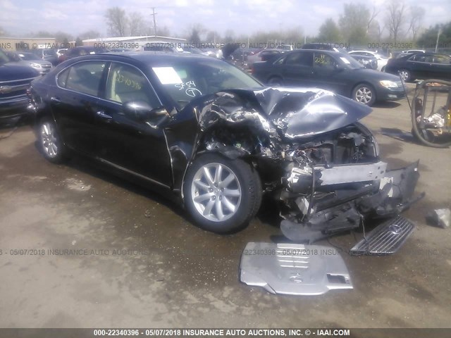 JTHGL46F475007666 - 2007 LEXUS LS 460L GRAY photo 1