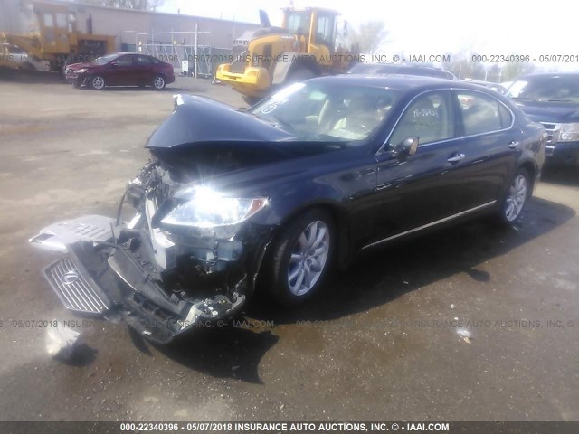 JTHGL46F475007666 - 2007 LEXUS LS 460L GRAY photo 2