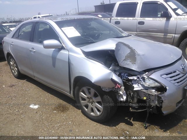 4T1BE46K07U096964 - 2007 TOYOTA CAMRY NEW GENERAT CE/LE/XLE/SE SILVER photo 1