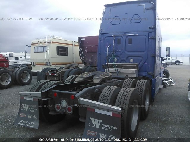 3AKJGLD56GSHA9320 - 2016 FREIGHTLINER CASCADIA 125  BLUE photo 4