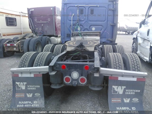 3AKJGLD56GSHA9320 - 2016 FREIGHTLINER CASCADIA 125  BLUE photo 8