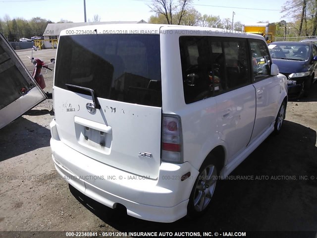 JTLKT324354025965 - 2005 TOYOTA SCION XB WHITE photo 4
