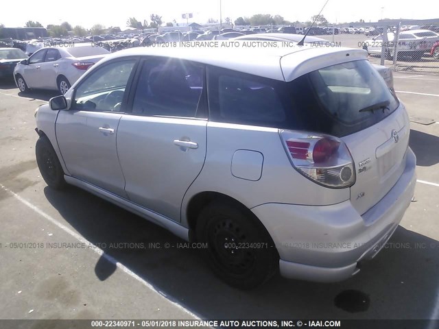 2T1KR32EX5C475547 - 2005 TOYOTA COROLLA MATRIX XR SILVER photo 3