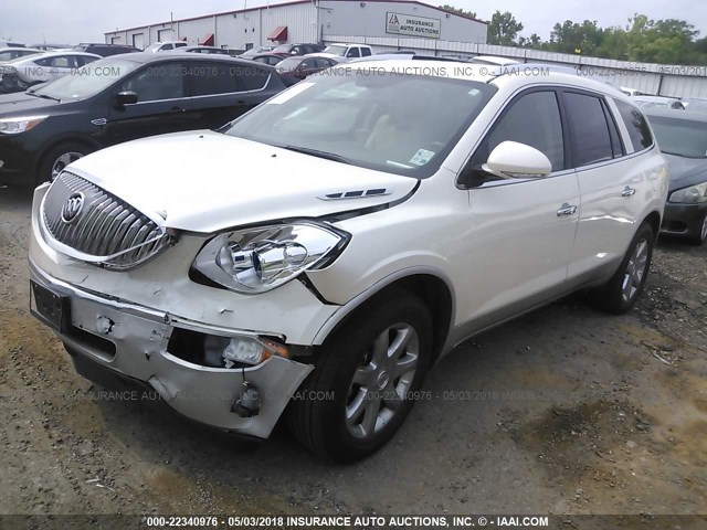 5GALRBED2AJ267261 - 2010 BUICK ENCLAVE CXL WHITE photo 2