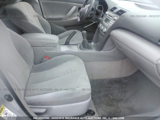 4T1BE46K49U276497 - 2009 TOYOTA CAMRY SE/LE/XLE 银色 照片 5